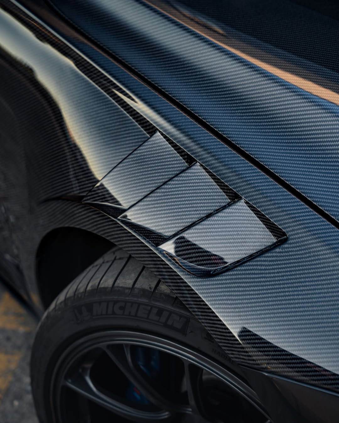BMW M3 F80/82 Carbon fibre vented front Wings/Fenders (2014-2019)