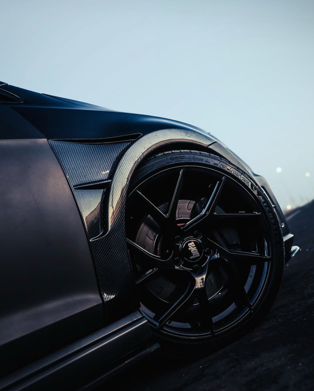 VW GOLF MK7 & MK7.5 CARBON FIBRE FRONT FENDERS (2013-2020)