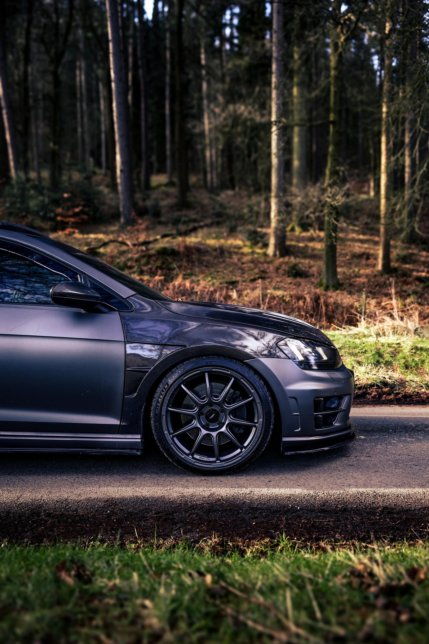 VW GOLF MK7 & MK7.5 CARBON FIBRE FRONT FENDERS (2013-2020)