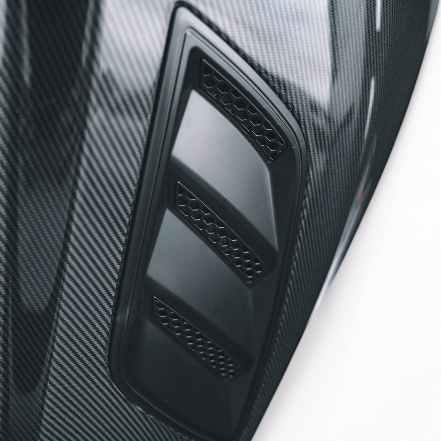BMW F87/F20/f21/f22 1/2 Series Carbon Fibre Taincustoms Hood / Bonnet