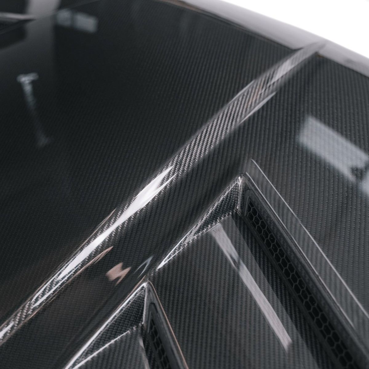 VW Caddy MK4 vented Carbon Fibre Bonnet/Hood (2015-2020)