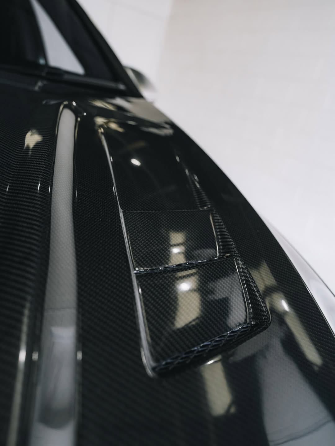 Volkswagen Golf MK7 / MK7.5 Shark Style Carbon Fibre Vented Bonnet (Replacement) 2013 - 2021